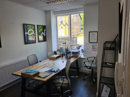 Offices to let in Whaley Bridge